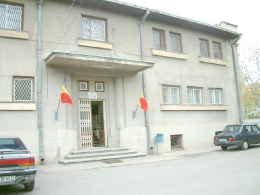 Hoţi fără identitate, cercetaţi de Poliţia Transporturi